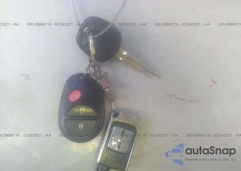 2013 Toyota Tundra Grade 5.7L V8 from USA, damaged, VIN 5TFUY5F19DX301869